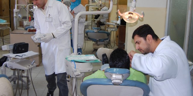 الجامعات التي يتم دراسة طب الاسنان فيها في الجزائر